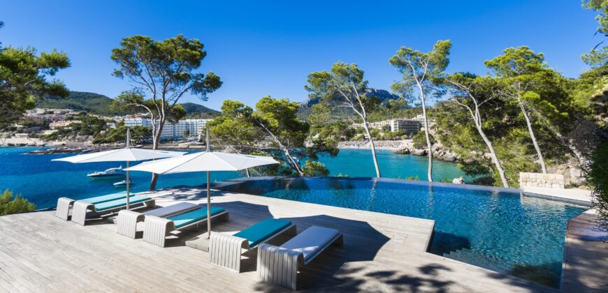 MAGNIFICENT SEA’S EDGE FRONT LINE