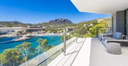 MAGNIFICENT SEA’S EDGE FRONT LINE