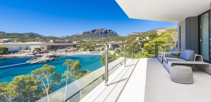 MAGNIFICENT SEA’S EDGE FRONT LINE